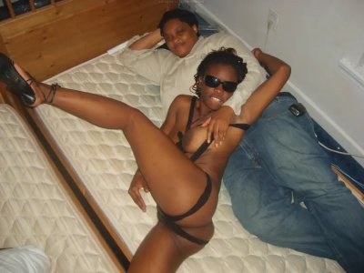 Экзотический шоу без цензуры: жаркий стриптиз с обнаженными дамами