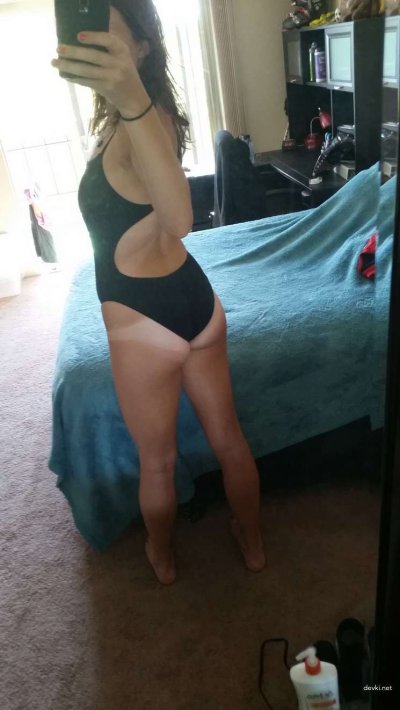 Жаркие следы пляжа: крутой контент для взрослых