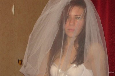 Горячая невеста жаждет страсти и удовольствия