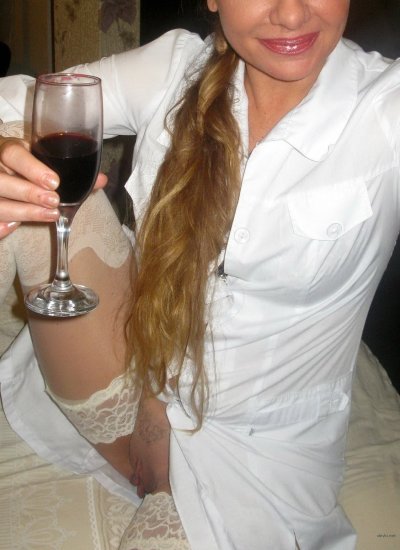 Порно с опытной дамой и кончей в письке