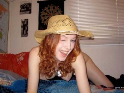 Фото домашнего происхождения рыжей красотки