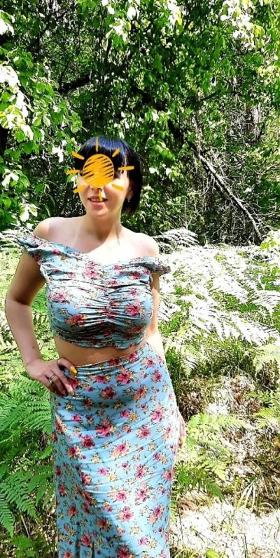 Сексуальная фотосессия в природе: соблазнительные кадры в лесу