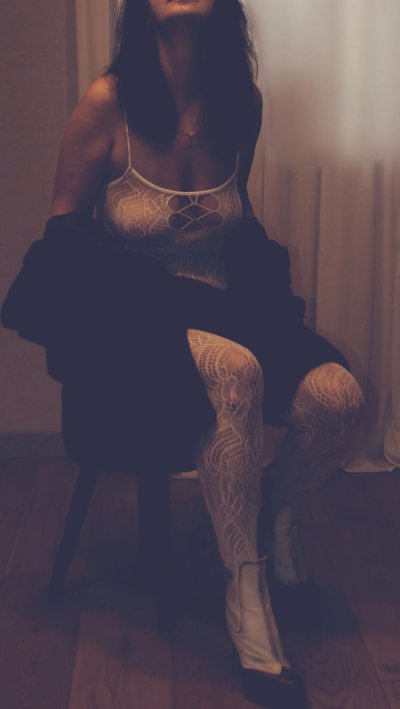 Эти чудесные кривые: горячий контент для взрослых 18+