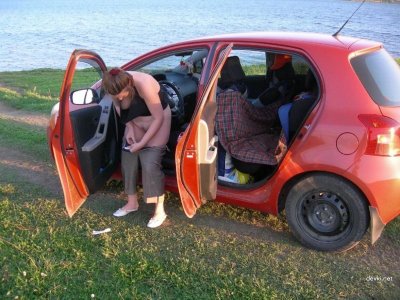 Большая красотка показывает свое обнаженное тело