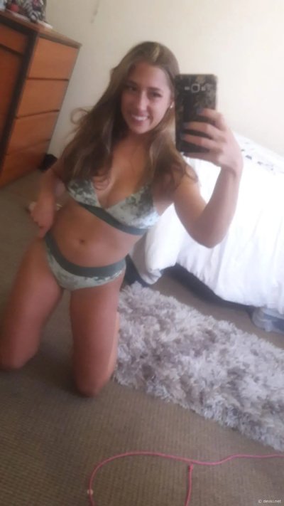 Интимные фото: нежные моменты страстной близости