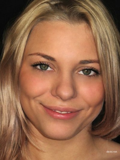 Сексапильная крошка демонстрирует свою интимную зону