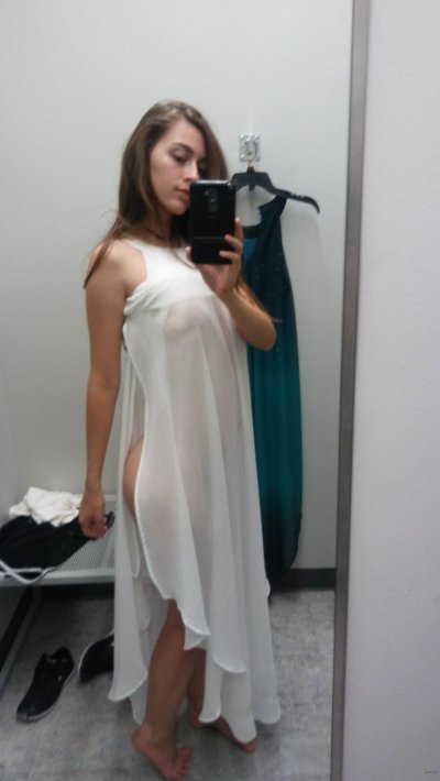 Интимные снимки красотки в примерочной - только для взрослых!