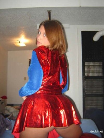 Обворожительная голая супер девочка — настоящая находка!