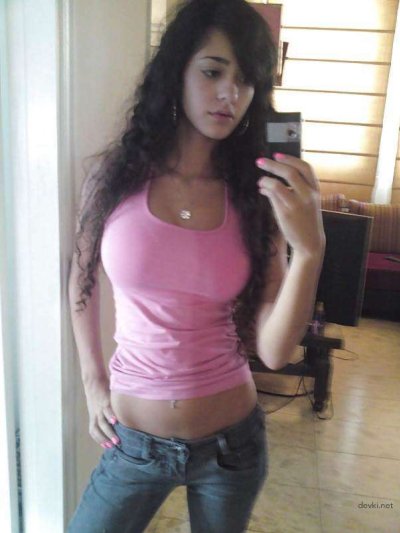 Сочная красотка с обворожительным бюстом - горячее предложение!