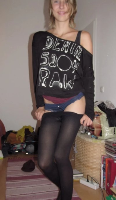 Интимные утехи с привлекательной красоткой