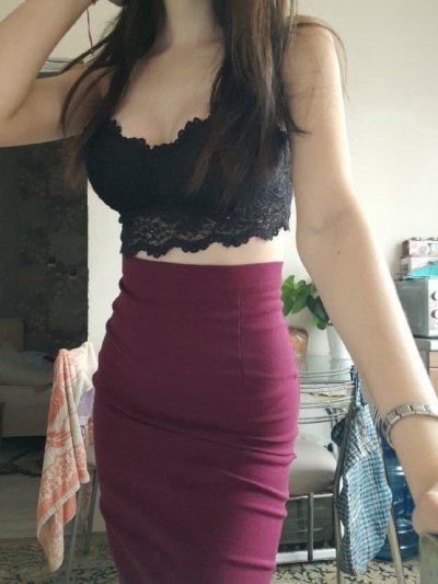 Сексуальная красотка с голыми сиськами - новый заголовок для порно-сайта.