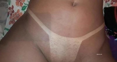 Приятные следы от солнца на купальнике