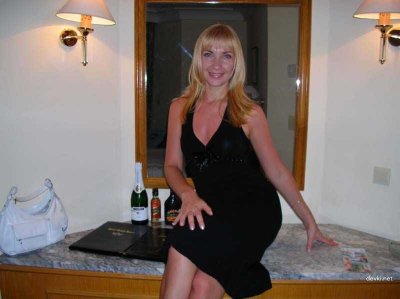 Дама с интимными принадлежностями: новые игры для взрослых