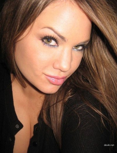 Горячая красотка мечтает о сексе