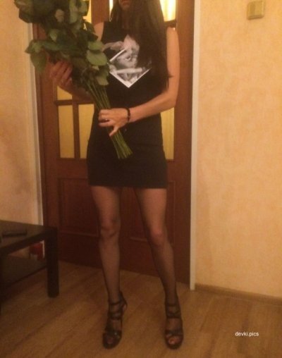 Мужики ебут супругу