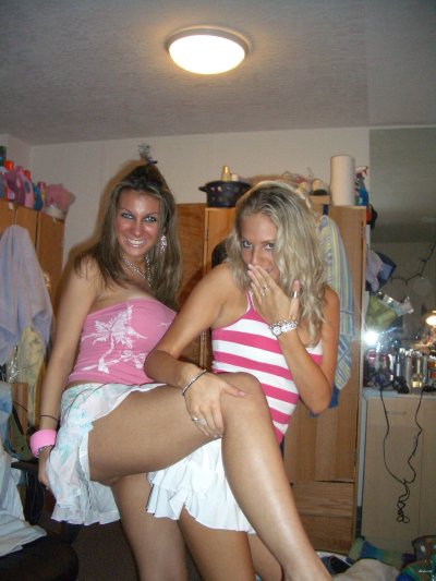 Сиськастая красотка трахается в порно