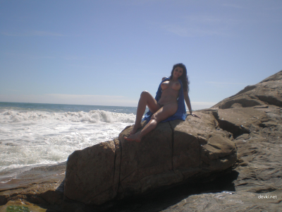 Фото обольстительной брюнетки с отдыха: частные снимки для взрослых