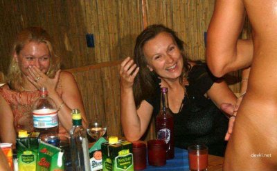 Изображения с горячих вечеринок