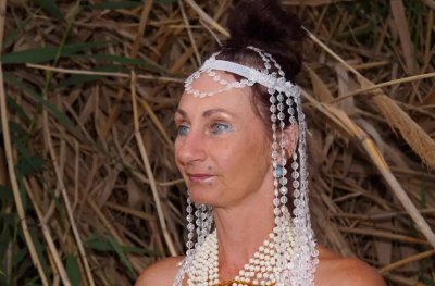 Развлечения без одежды в Тростниках: горячие игры для взрослых!