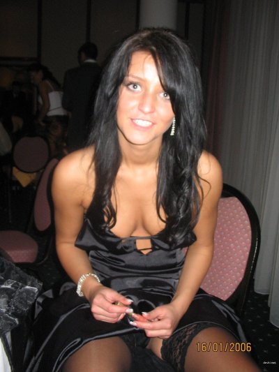 Попастая красотка: соблазнительное видео для взрослых