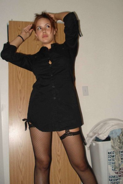 Интимные игры с юной возлюбленной в уютной обстановке