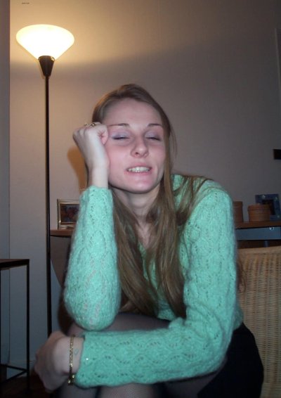 Веселые подружки в нетрезвом состоянии занимаются интимными утехами