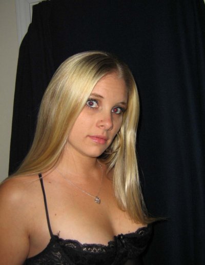 Фотосет с обворожительной красоткой, готовой к страстному интиму