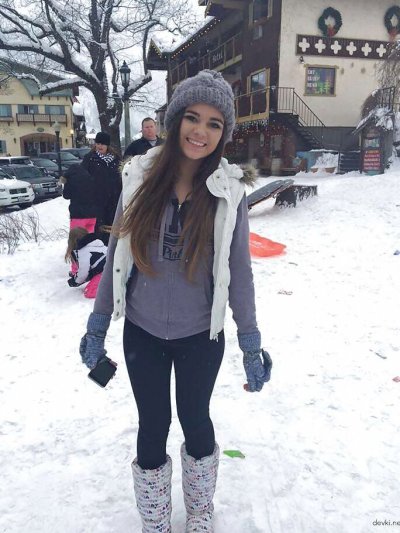 Сексуальные приключения очаровательной девушки для взрослых