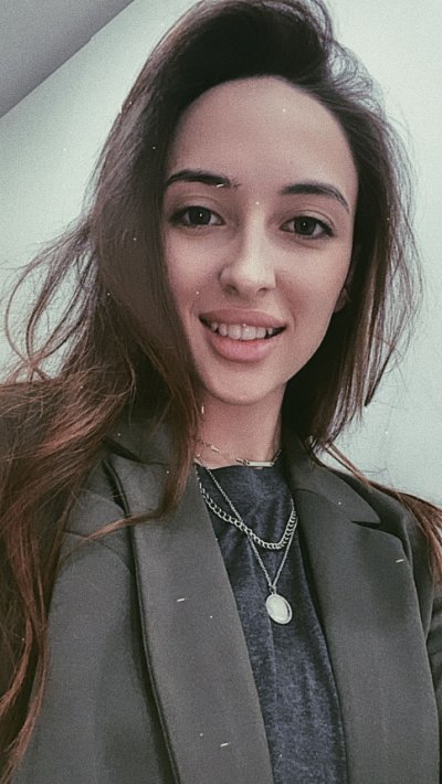 Сексуальная красотка с идеальным бюстом ждет тебя!