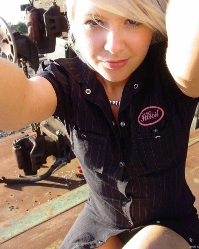 Интимные снимки прекрасной светловолосой дамы