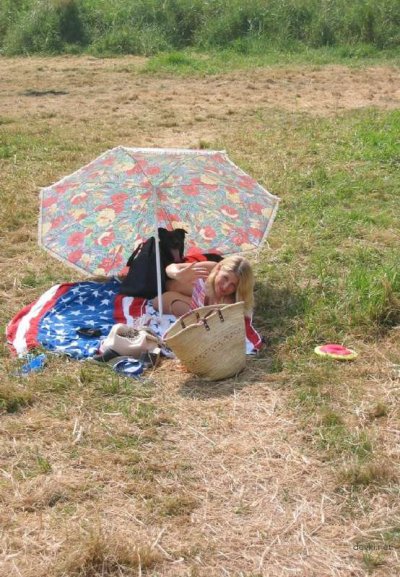 С любимой в отпуске: интимные моменты на пляже