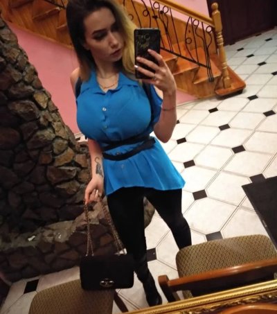 Божественные сиськи: такие большие, что не поверишь!