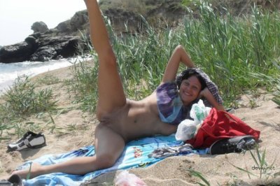 Милфа на пляже: зрелая пышка дарит наслаждение