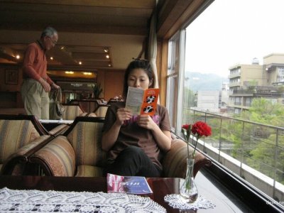 Позвал японку в баню, там поимел ее