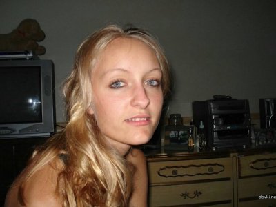 Снял на камеру, как моя дама делает оральный секс