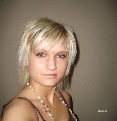 Привлекательная блондинка с возбуждающей фигурой - главная звезда!