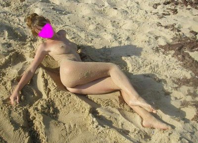 Скромная супруга демонстрирует интимные прелести