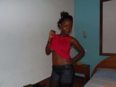 Жаркое видео с чернокожей красоткой: горячие сцены в HD