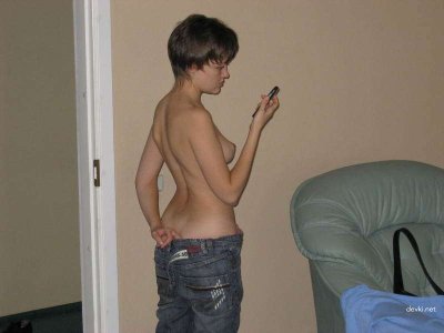 Отодрал шлюшку в рот и обкончал ее мордашку