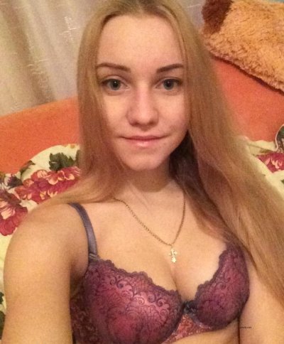 Удовольствие от привлекательной красотки: расширенная версия