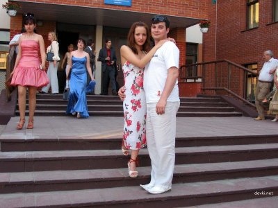 Сексапильная девочка принимает член в каждую дырку