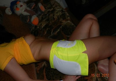 Задницы в экстазе: новые приключения с анальными игрушками!