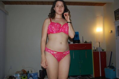 Очаровательное любительское видео с пышной красоткой!