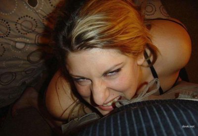 Милфа сосет и глотает кончу