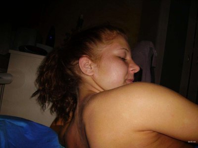 Интимное видео красивой рыжеволосой девушки