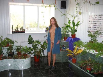 Пышногрудная красотка с ошеломляющими ягодицами