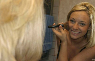 Индивидуальное фото модели: откройте мир её интимной красоты!