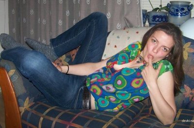 26-летняя женщина предпочитает естественность в интимной зоне