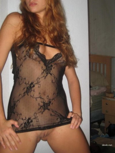 У парня впереди горячая ночь на сайте для взрослых