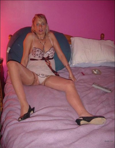 Похотливая мамочка жаждет секса